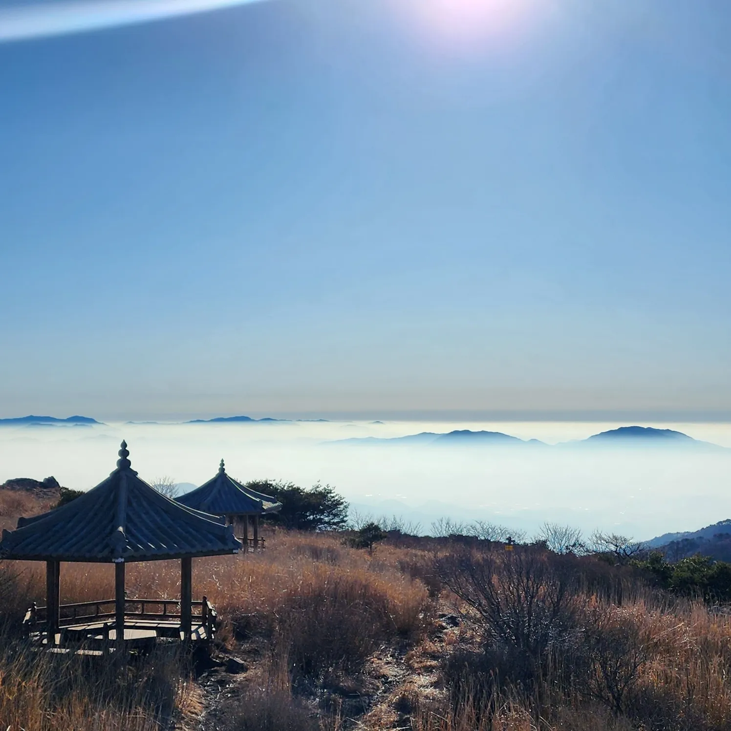 thumbnail - 비슬산 정상에서 바라본 운해의 모습