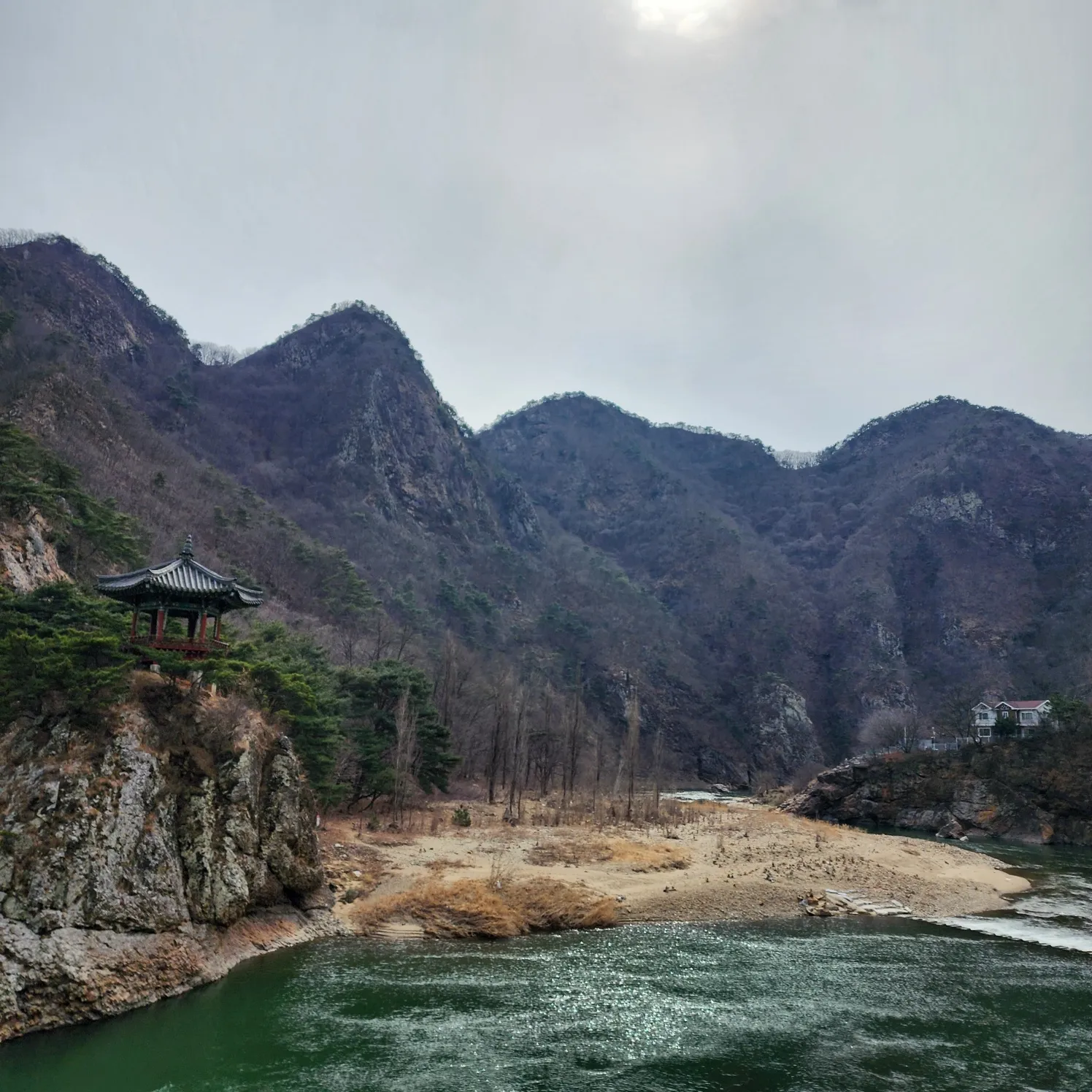 thumbnail - 한천정자 아래 모래사장과 풍경