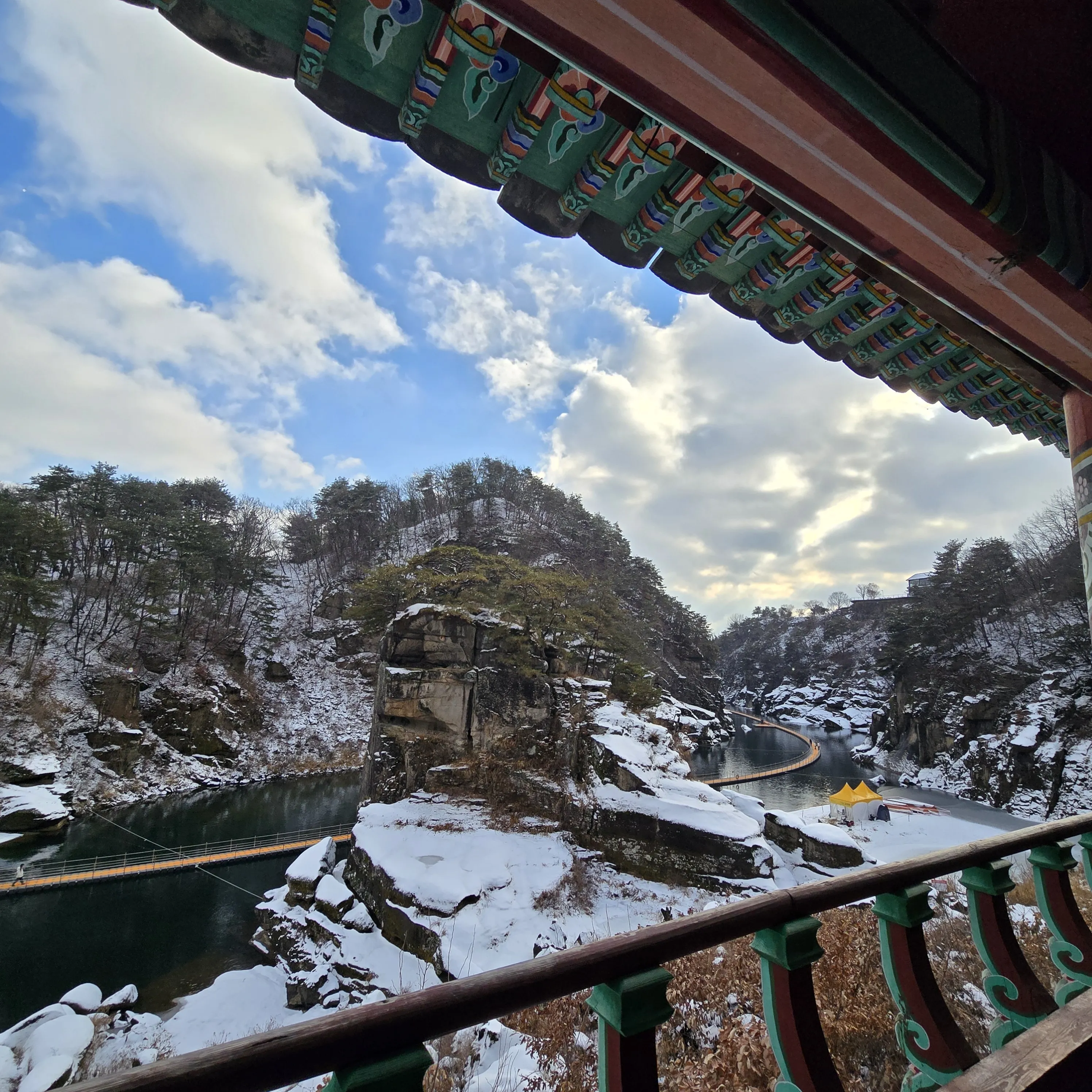 thumbnail - 고석정에서 바라보는 풍경