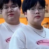 thumbnail - “잃어버린 쌍둥이세요?” 결혼 2년 만에 너무 닮아버린 ‘도플갱어 부부’ 화제 [여기는 중