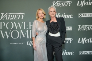 thumbnail - ‘여성의 힘’ 강조한 시드니 스위니, 시스루 드레스로 논란…“당당함 vs 모순”