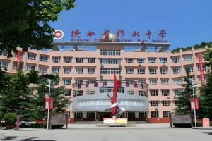 thumbnail - 휴대폰 소지 이유로 한 달 정학? 中 고교 징계 논란 [여기는 중국]