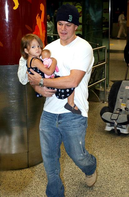 맷 데이먼, 딸과 함께 공항서 '찰칵'