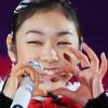 [NOW포토] 김연아표 사랑의 하트는 이런 것~