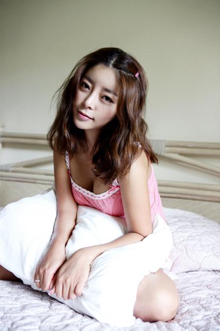 [NOW포토] 화요비, V라인 가슴 눈길!