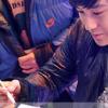 [NOW포토]김범, 사인은 정성스럽게~
