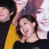 [NOW포토] 유진, 두 남자 사이에서 ‘즐거운 비명’