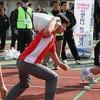 英언론, 한국 환경미화원 채용 희화화 논란