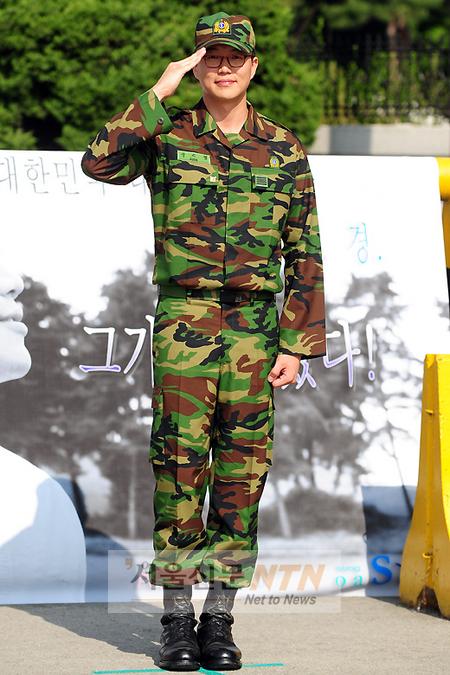 [NTN포토] 성시경 “남자다운 모습 보여 드릴게요”