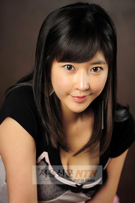 [NTN포토] 김유연, 아찔한 가슴라인~