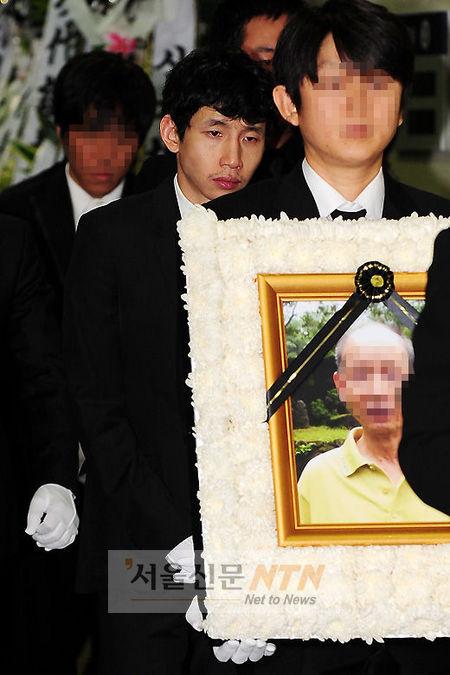 [NTN포토] 봉태규, ‘수척해진 얼굴’