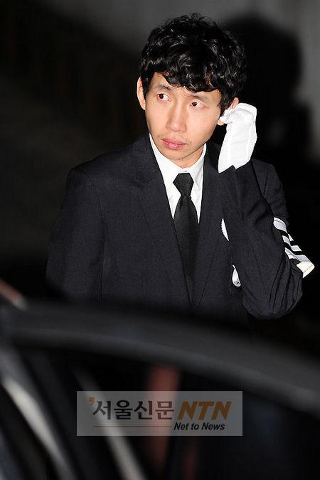 [NTN포토] 봉태규, ‘감출 수 없는 슬픔’