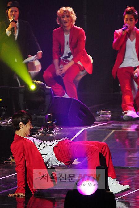 [NTN포토] 이기광, ‘저질댄스 부끄러워요’