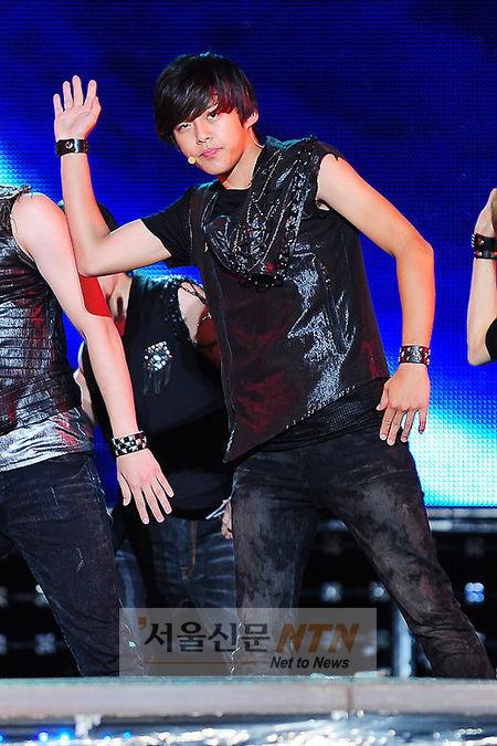 [NTN포토] 동호, ‘카리스마 넘치는 무대’