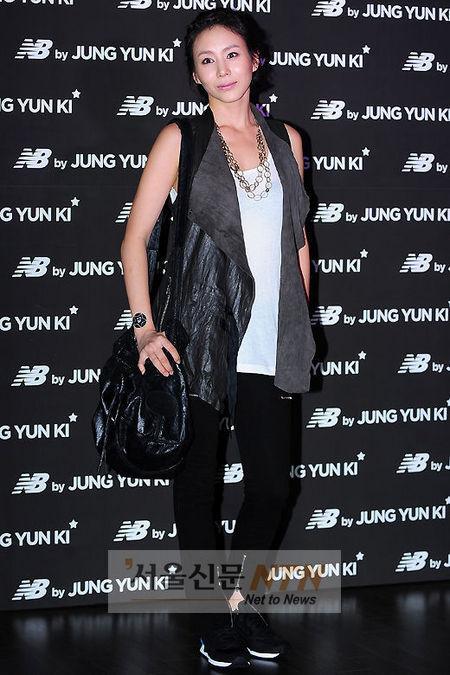 [NTN포토] 박예진 ‘블랙&화이트로 멋냈어요’