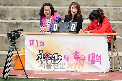 [NTN포토] 김경진·성은 ‘즐거운 축구 중계 현장’