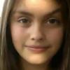 ‘눈썹’으로 춤추는 소녀 영상 인기
