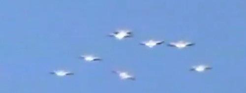 새 닮은 UFO 편대 새 닮은 UFO 편대