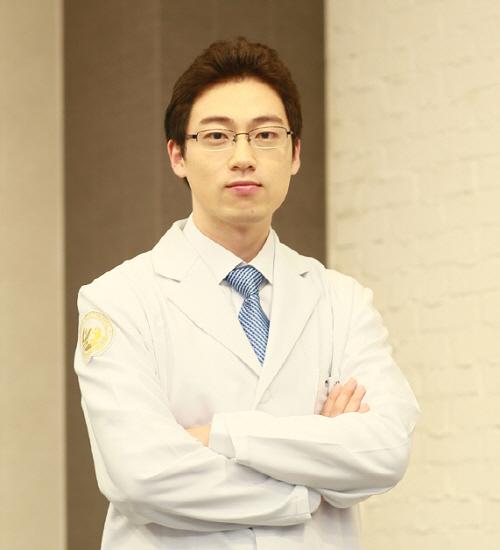 프리허그한의원 서초점 서산 원장 프리허그한의원 서초점 서산 원장