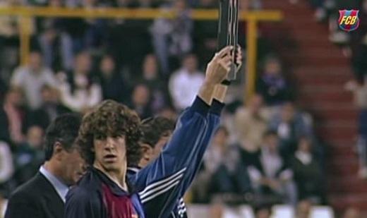 FC 바르셀로나가 푸욜을 위해 특별제작한 동영상 캡쳐 이미지