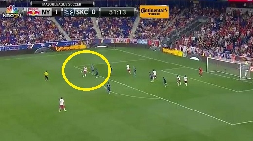 앙리의 골 장면