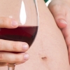 “임신 중 잦은 레드와인, 태아 소화기 기형 불러” (연구)