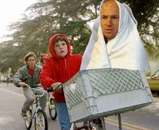 팬들이 공유 중인 로번의 패러디 이미지