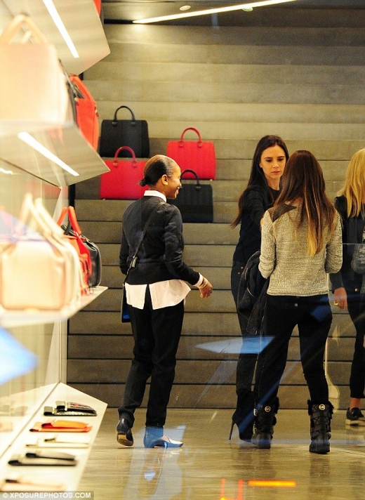 빅토리아 베컴 브랜드 런던 매장