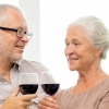 음주(飮酒), 60세 이상에게는 기억력↑ 치매위험↓ (연구)