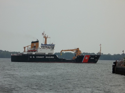 평택함과 동일한 소나를 장착한 미 해안경비대의 신형 구조함 USCGC 홀리혹(Hollyhock)