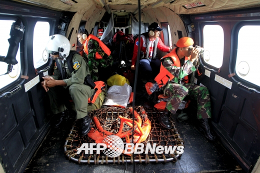 에어아시아기 추락 수색작업