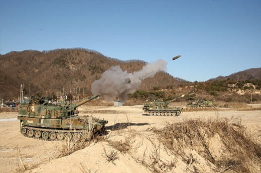 K-55A1 자주포 포탄 발사 순간