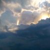 구름 속에서 ‘뛰어다니는’ 빛줄기