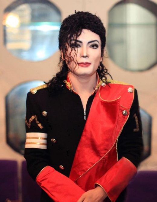 마이클잭슨으로 분장한 톈신신의 모습.