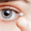 [알쏭달쏭+] 콘택트렌즈, 하루정도는 물에 넣어도 될까요?