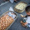 中 계란장수, 50도 고온에 병아리 장수로 급변신