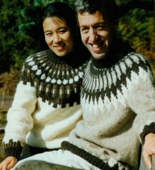 윌리엄 린드세이(오른쪽)와 그의 ‘무한 만리장성 도전’ 행각 도중 만나 결혼하게 된 중국인 아내.