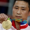 ‘北선수, 세계에서 가장 슬퍼 보이는 금메달’ 화제