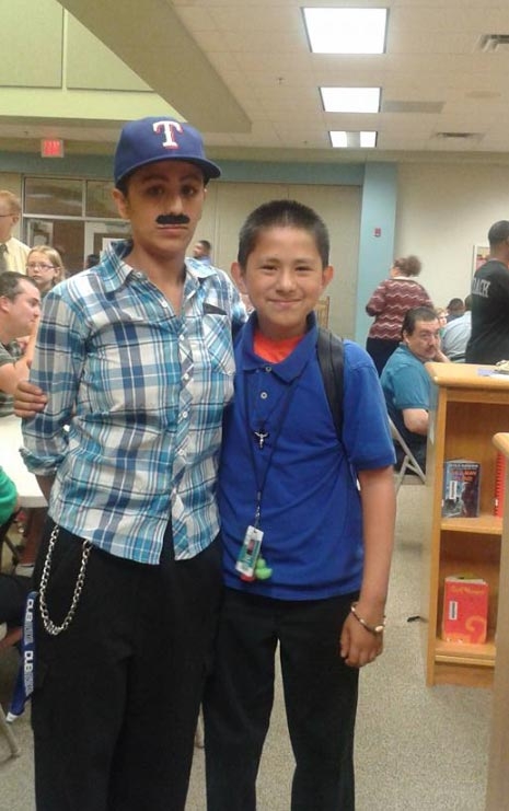 아들 일리자의 표정에 기쁨과 자랑스러움이 한데 섞여있음을 알 수 있다.(사진=바스케스 페이스북)