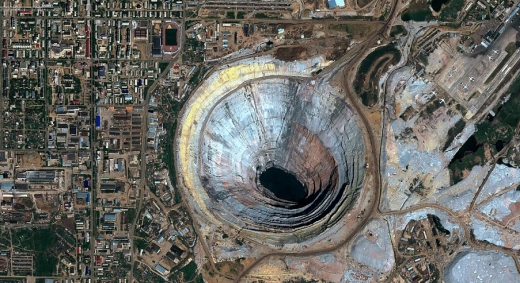 세계최대의 다이아몬드 채굴지였던 러시아 시베리아의 미르 광산　