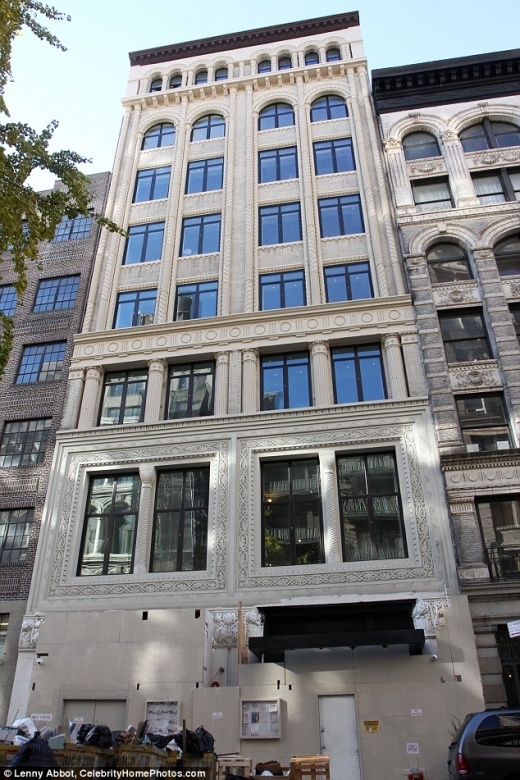 디카프리오가 200억 달러 손해를 보고 매매한 친환경 아파트