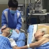 죽음 앞둔 中 노부부 손 꼭 잡고, “먼저 가서 기다려요”