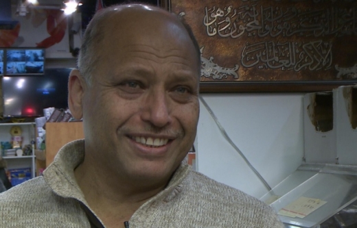 레스토랑의 공동 소유주인 야흐야 하세미는 그가 받은 만큼 사회에 환원하고 싶다고 밝혔다.