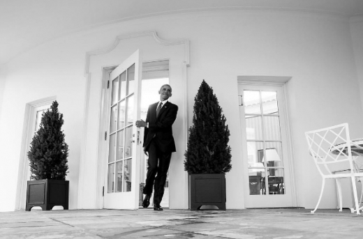 백악관 집무실에 마지막 출근하는 오바마 전 대통령