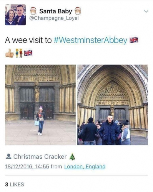 샤프의 사진 배경은 바닥이 환하고 구도에 아무도 없는 반면, 그레이엄이 찍힌 사진의 땅은 젖어있고 사람들로 붐빈다. (사진=데일리레코드)