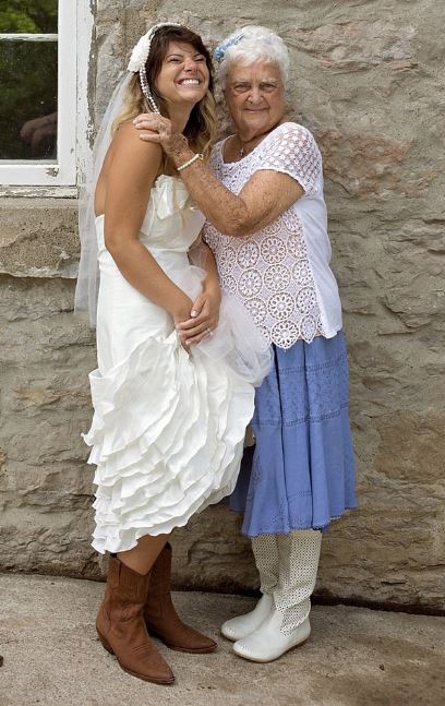 아만다는 그녀의 할머니가 자신에게 ‘귀감’이 된다고 말했다.