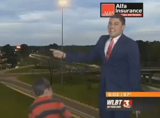 아이가 뿡뿡대는 상황에서도 기상캐스터는 평정심을 유지했다.