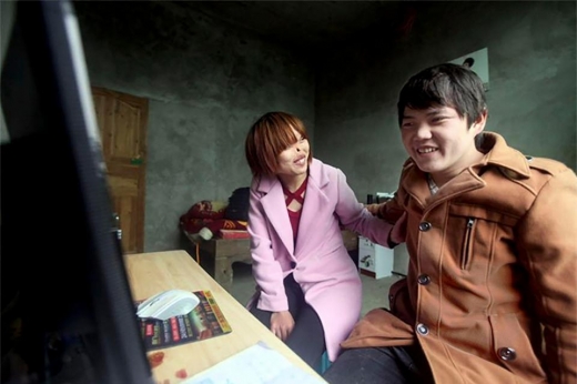 빠른 시일내에 사랑에 빠진 이들의 행복이 계속 이어지길 염원한다. (사진=더썬)