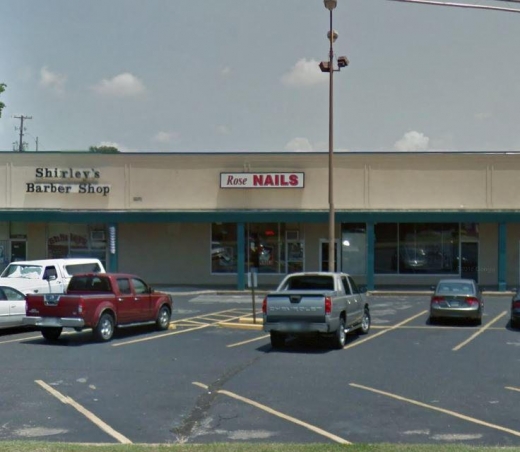 문제가 되고 있는 실제 로즈 네일 숍. (사진=더썬)