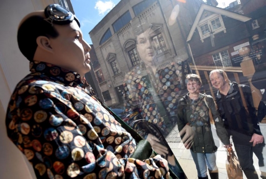 프레드는 존재감만으로도 사람들에게 즐거움을 주고 있다. (사진=더썬)